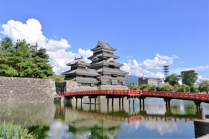 1-Day Tour from Nagano and Matsumoto Kamikochi & Matsumoto Castle - Matsumoto Castle, Japan’s dramatic black keep