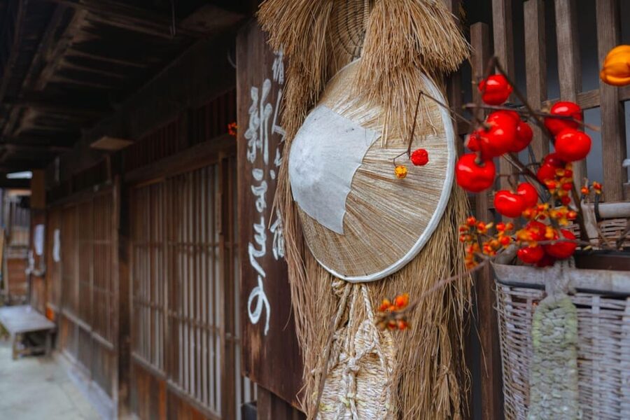 1-Day Tour from Nagoya: Hiking the Historic Nakasendo Trail - Meeting at Nagoya Station and settling into the bus
