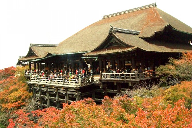 10 Must-see Spots in Kyoto One Day Private Tour (up to 7 people) - Kiyomizu-dera leads into Kyoto’s old streets