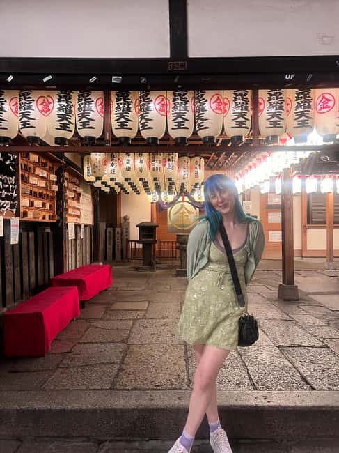3.5h Osaka Night guided Local Bar Hopping, Sake & Karaoke - Who should book this night out