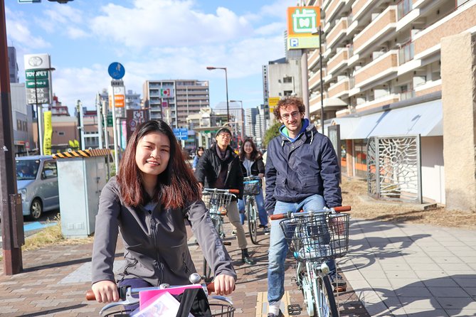 5-Hour Osaka Bike Tour to the Neighborhood of Osaka Castle - The guides and the feel of the ride