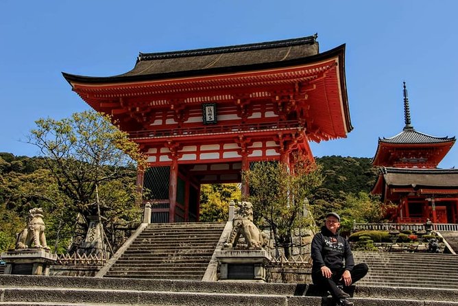 5 Top Highlights of Kyoto Full Day Bike Tour (E-bike option) - Gion, where old Kyoto still feels close