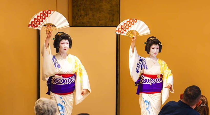 Asakusa: Geisha Performance and Tea House Experience - Asking questions about geisha life