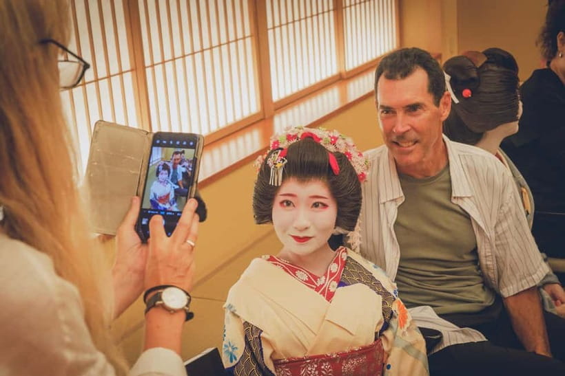 Asakusa: Geisha Performance and Tea House Experience - Who will enjoy this experience most