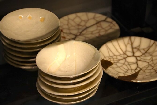 Authentic Pure Gold Kintsugi Workshop with Master Taku in Tokyo - The Materials Make the Price Easier to Judge