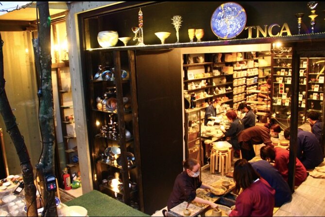 Authentic Pure Gold Kintsugi Workshop with Master Taku in Tokyo - Meeting Master Taku in Minami-Aoyama