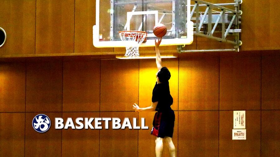 Basketball in Osaka with local players! - A small booking group with a wider court atmosphere