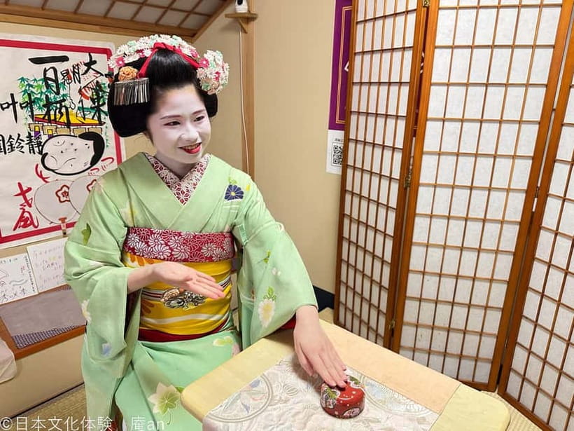 Dance and Game with Maiko - The game turns a performance into a shared event
