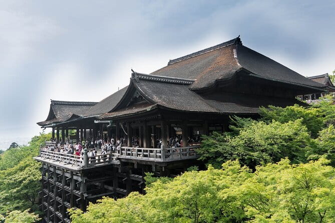Discover Himeji, Kobe and Nara from Osaka - Kobe Chinatown: one hour for lunch and a quick look
