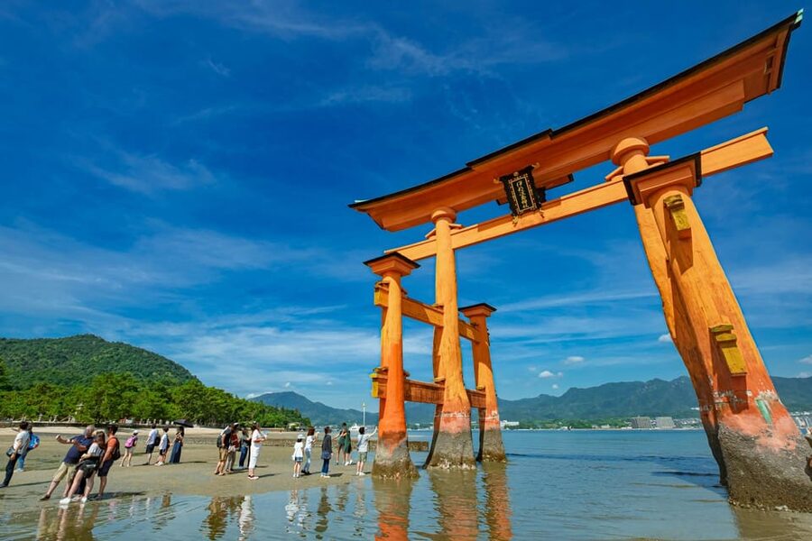 From Hiroshima: Miyajima Island Day Trip with Ropeway Ride - Itsukushima Shrine and the floating O-torii gate