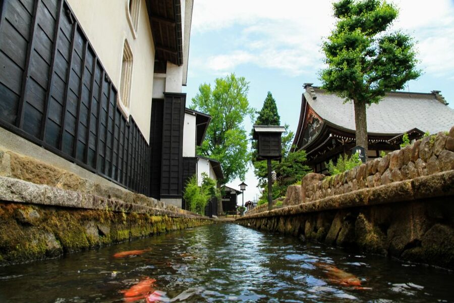 From Kanazawa: Shirakawago, Hida-Furukawa and Takayama Visit - Key points at a glance