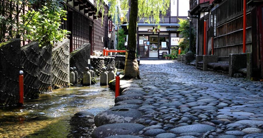 From Nagoya: Gujo, Hida Takayama, and Shirakawa-go Day Tour - Shirakawa-go and the steep roofs of Gokayama
