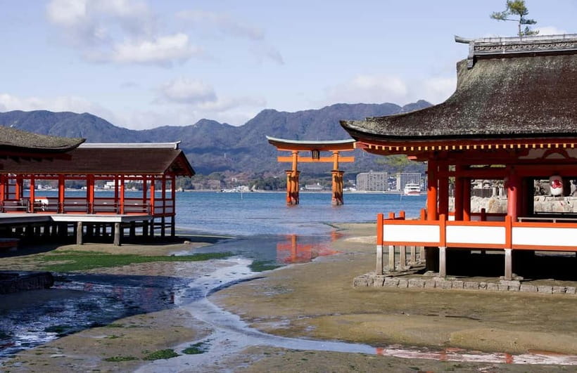 From Osaka: Hiroshima and Miyajima Day Trip by Bullet Train - Walking, weather, and what to bring