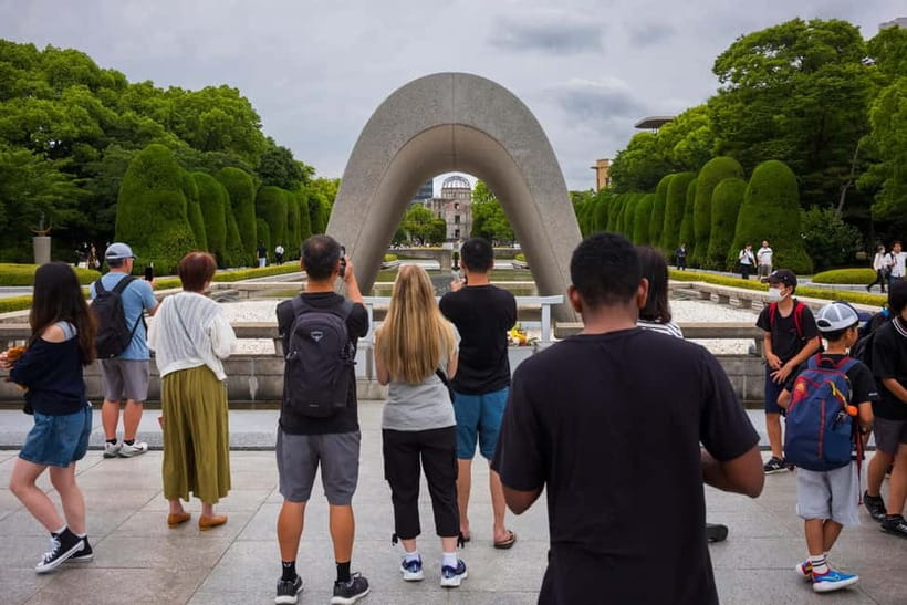 From Osaka: Hiroshima and Miyajima Day Trip by Bullet Train - The Shinkansen from Shin-Osaka to Hiroshima