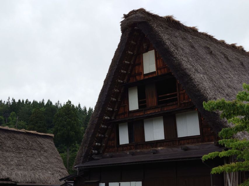 From Takayama: Guided Day Trip to Takayama and Shirakawa-go - Ninety minutes for Hida food and the morning market