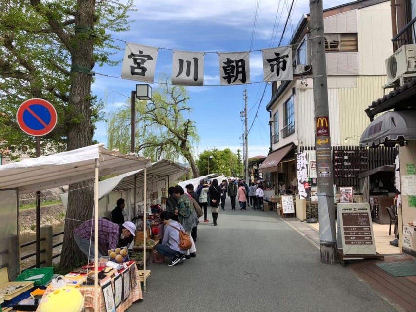 From Takayama: Guided Day Trip to Takayama and Shirakawa-go - The 50-minute ride to Shirakawa-go
