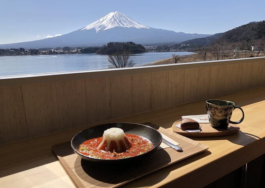 From Tokyo: Fuji Mountain Area - FujiQ - Lake Kawaguchiko - Chureito Pagoda - Timing, weather, and the schedule problem