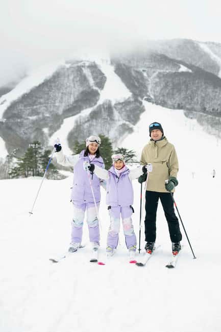 From Tokyo: Fujiyama Snow Resort Yeti Winter Ski Day Tour - Tokyo to Yeti: a long day for a quick winter escape