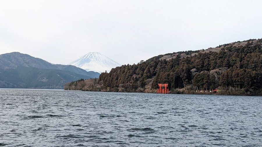From Tokyo: Mt. Fuji & Hakone Tour w/ Return by Bullet Train - Sailing Lake Ashi on the Hakone pirate ship