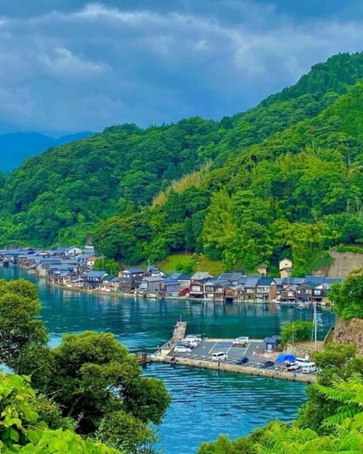 FromOsaka/Kyoto:Hiroshima & Miyajima Private Tour with Lunch - Lunch with Hiroshima-style okonomiyaki
