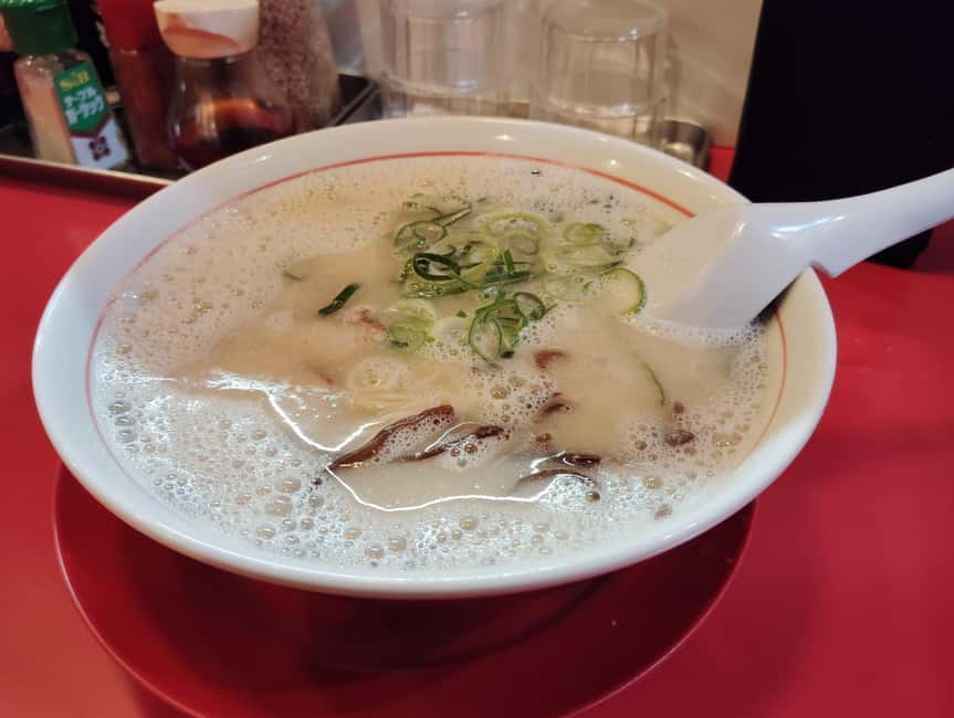 Fukuoka: Nakasu Food Stall Private Guided Tour with Tastings - What your guide adds to the meal