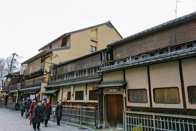 Full Day Guided Tour to Kyoto and Nara from Osaka by Van - Guide quality and the human side of the day