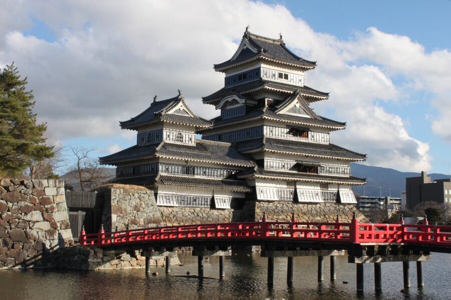 Full-Day Tour: Matsumoto Castle & Kamikochi Alpine Valley - Is $180 a fair price?