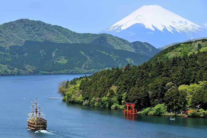 Hakone 6 hour Private Tour with Government-Licensed Guide - Lake Ashi and Hakone Shrine: the classic opening