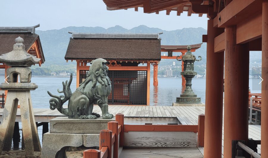 Hiroshima: City and Miyajima Bike and Boat Tour - Guides and group size