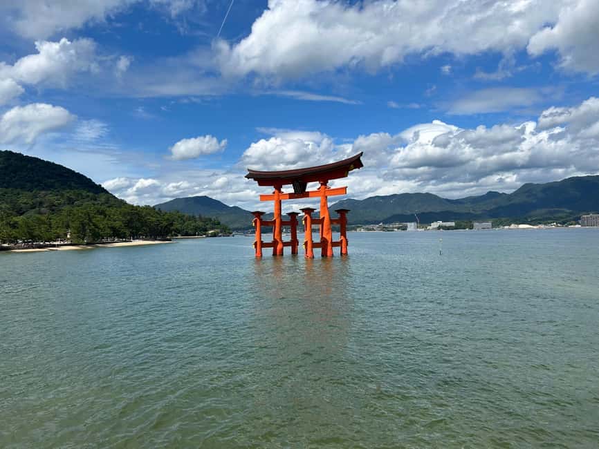 Hiroshima & Miyajima 6.5h Guided Tour – Dome, Park & Shrine - The train and ferry ride to Miyajima