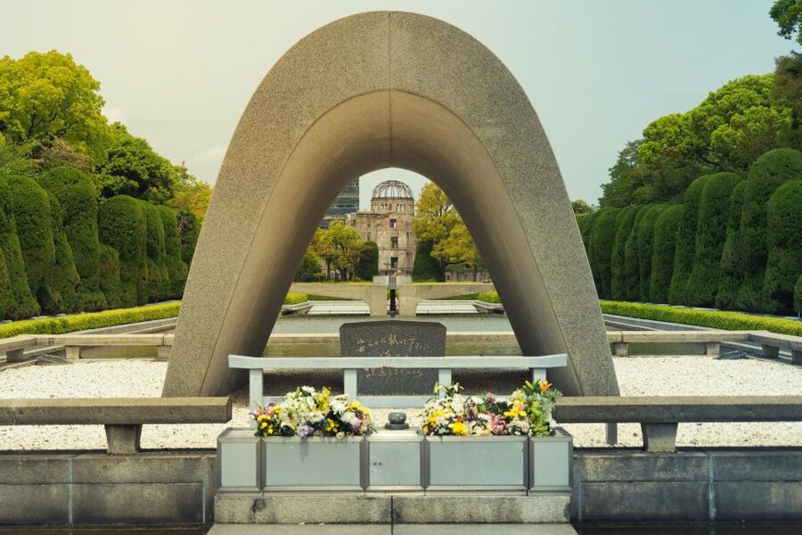 Hiroshima: Miyajima Peace Memorial Icons of Peace and Beauty - The Peace Memorial Museum needs your full attention