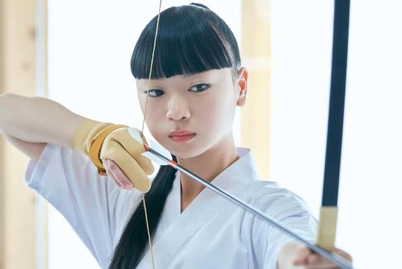 Hiroshima: Traditional Japanese Archery Experience - Learning the movements before shooting