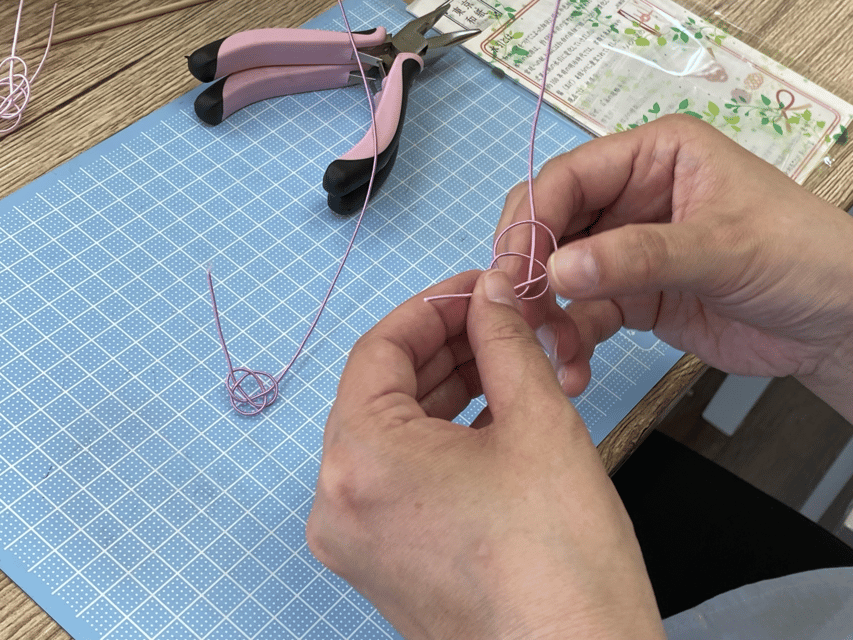 Japanese paper Notebook and Mizuhiki Belt Bookmark Workshop - Should You Book the Washi and Mizuhiki Workshop?