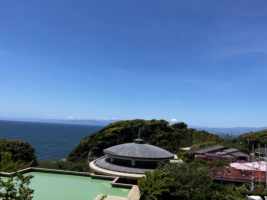 Kamakura and Enoshima: Private Guided Day Tour with Vehicle - Enoshima brings the sea, shrines, and caves