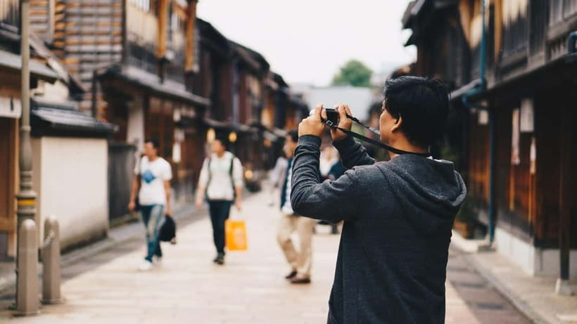 Kanazawa: City Highlights & Hidden Gems Private Walking Tour - Nagamachi and the world of the samurai
