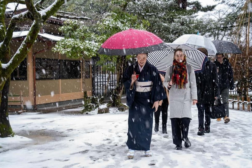 Kanazawa: Kenrokuen Tea Ceremony Experience - Wagashi, photographs, and the small details