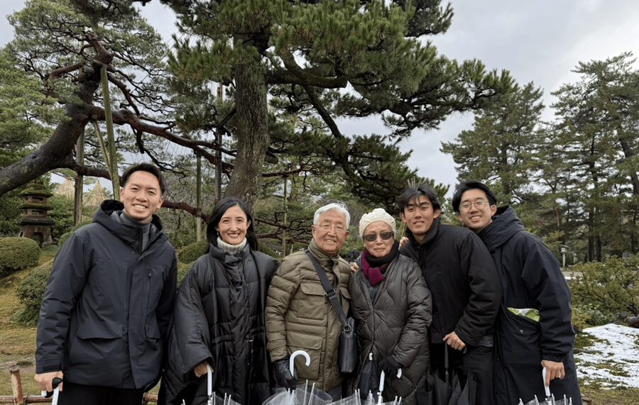 Kanazawa: Private Custom Tour with Local Guide - Higashi Chaya District and gold leaf treats