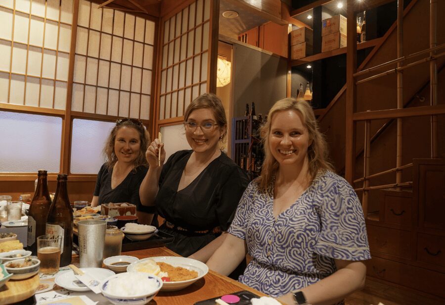 Kanazawa: Private Custom Tour with Local Guide - Omicho Market and a seafood lunch
