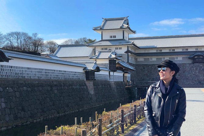 Kanazawa Private Tour with a Local – Highlights & Hidden Gems - Higashi Chaya and the geisha quarter