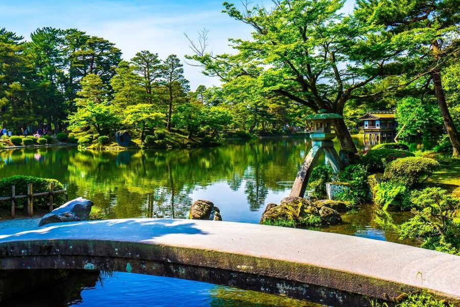 Kanazawa: Private Tour with Local Guide - How much can you cover in four or six hours?