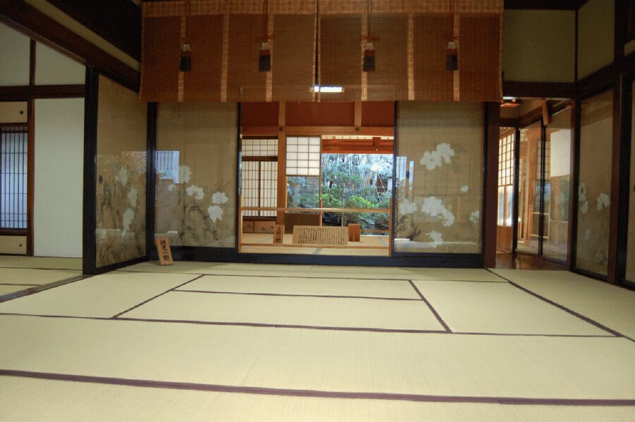 Kanazawa: Samurai Residence Remains Nomura Family admission - What the $3.55 Admission Delivers