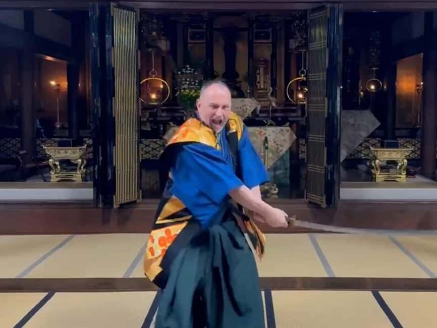 Kanazawa: Samurai Swordsmanship Lesson at a rented temple - A Samurai Lesson in Kanazawa’s Old Temple World