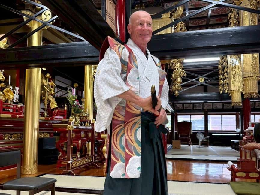 Kanazawa: Samurai Swordsmanship Lesson at a rented temple - A Temple Setting That Changes the Mood