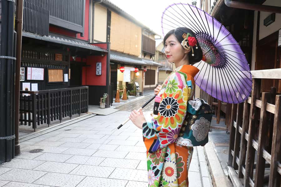 Kanazawa:Traditional Experience -kimono rent at wargo - Why Kanazawa is a good place for a kimono rental