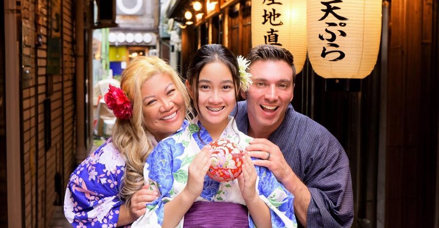 Kimono photoshoot-Includes 100 photo data - Studio portraits with cherry blossoms in every season