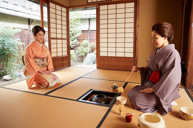 Kimono Tea Ceremony at Kyoto Maikoya, NISHIKI - Making Matcha, Then Eating Wagashi