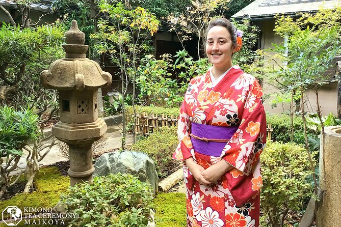 Kimono Tea Ceremony at Kyoto Maikoya, NISHIKI - Photos Before the Tea Begins