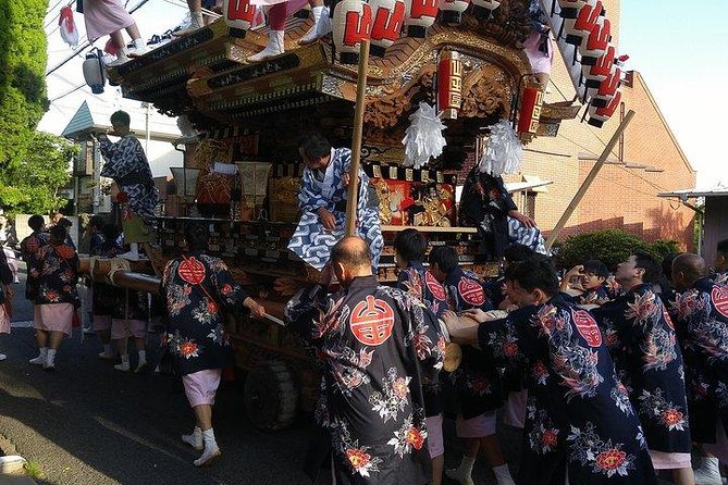 Kobe Highlights & Hidden Gems: Private & Custom Tour with a Guide - Motomachi turns shopping into a local walk