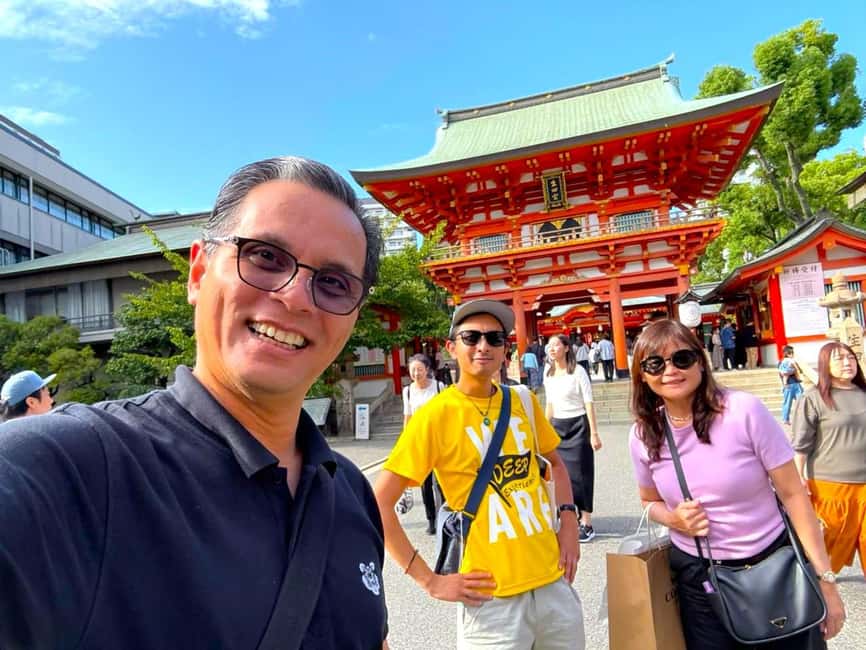 Kobe: Kobe City Highlights Guided Tour - Shrine, Port, Tower - Meeting at Ikuta Shrine’s torii gate