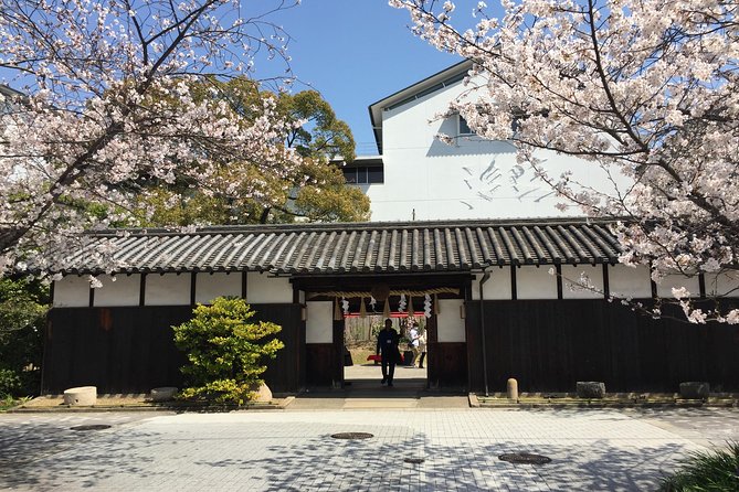 KOBE Sake Tasting Tour at Breweries (tasting fee included) - The guides are a major part of the value